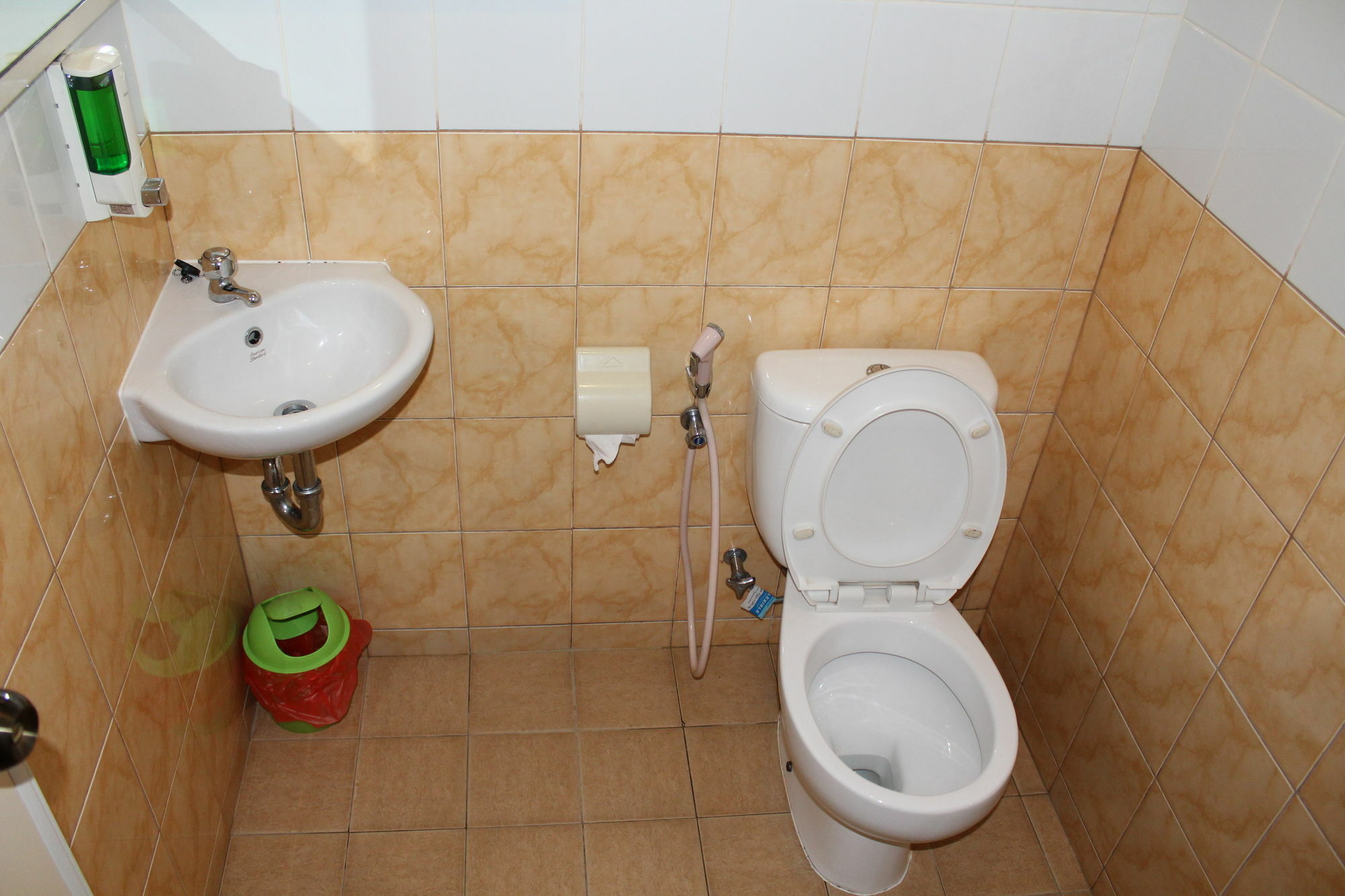 Kantos Guest House Jakarta Extérieur photo